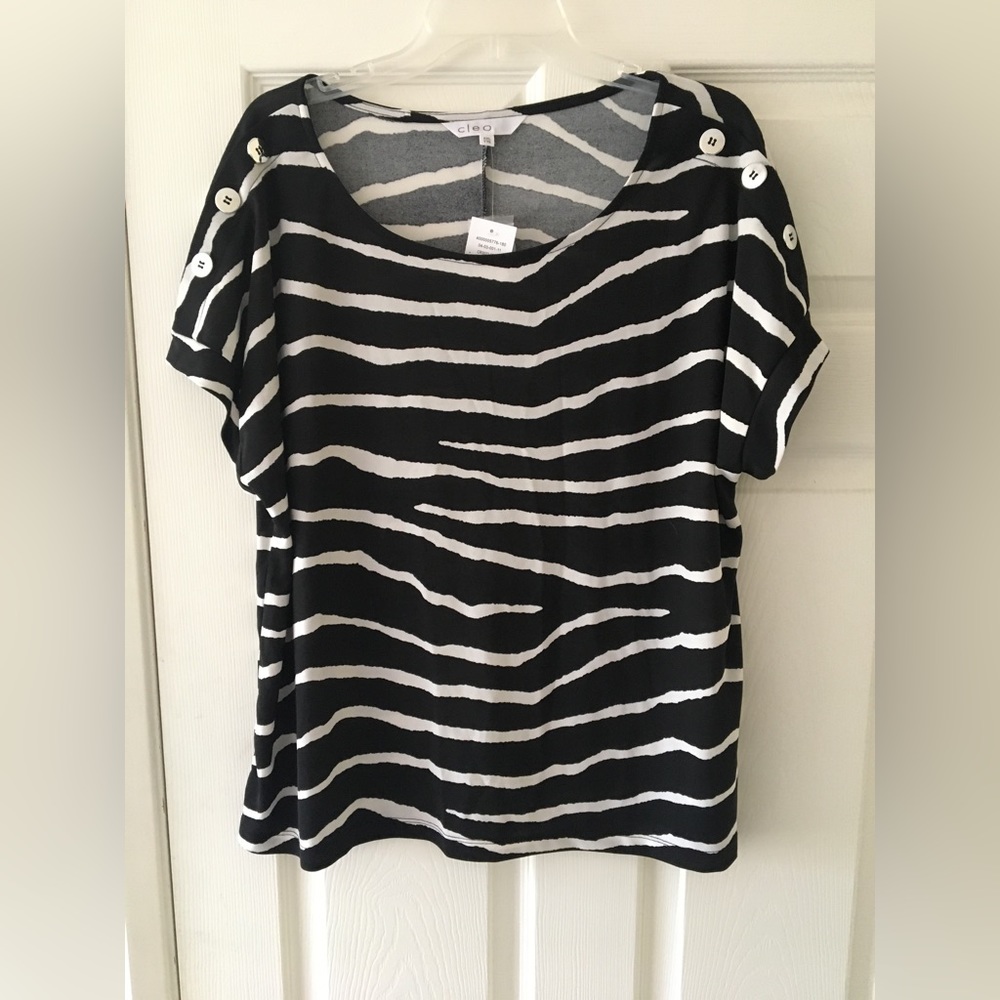 Sz XXL top by Cleo, NWT